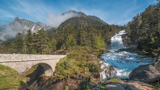 Tithome 1 - Gare, Centre Ville, Vue Montagne Et Chateau 卢德 外观 照片