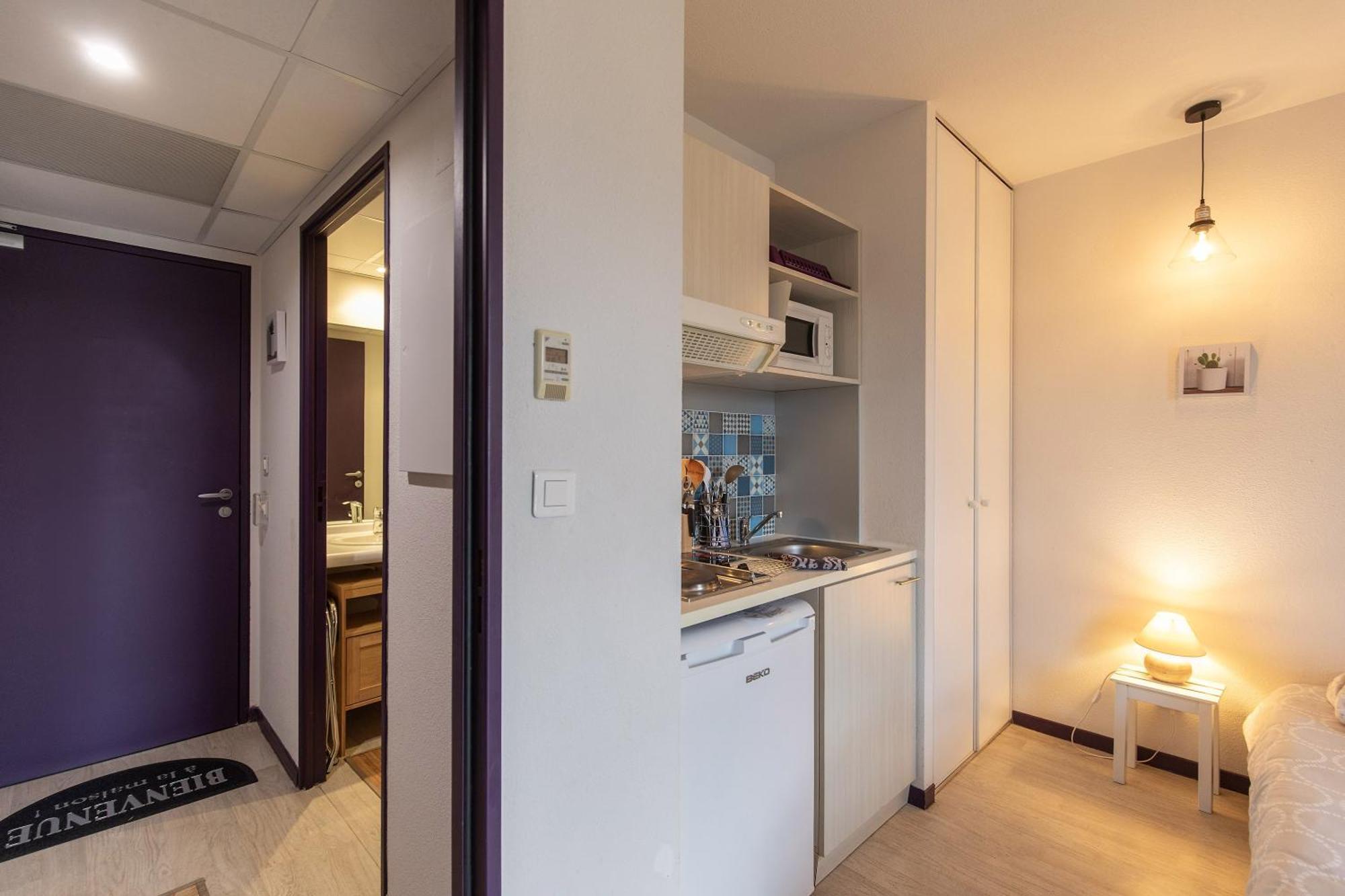 Tithome 1 - Gare, Centre Ville, Vue Montagne Et Chateau 卢德 外观 照片